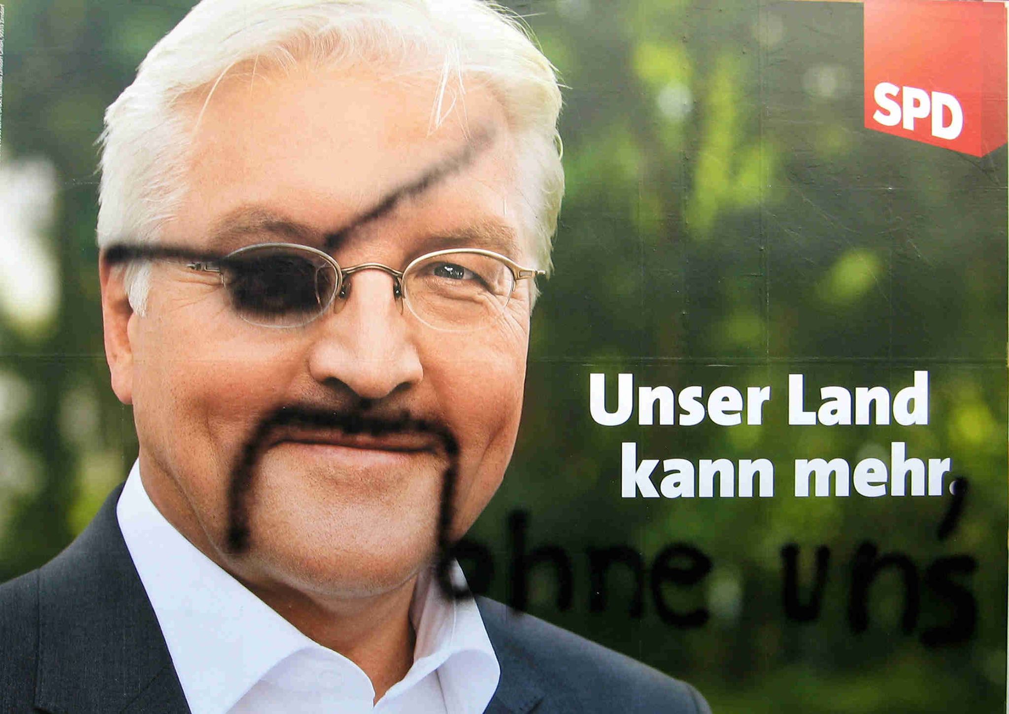 Bundestagswahl 2009_Verunziertes Wahlplakat Frank Walter Steinmeier-SPD