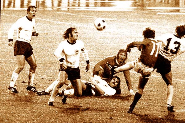 Hoettges Beckenbauer Weber Mueller historisch