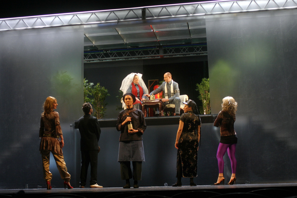 DER GUTE MENSCH VON SEZUAN