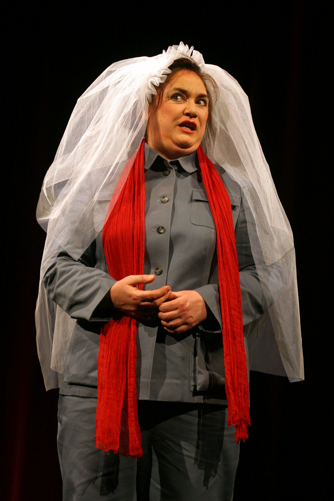 DER GUTE MENSCH VON SEZUAN