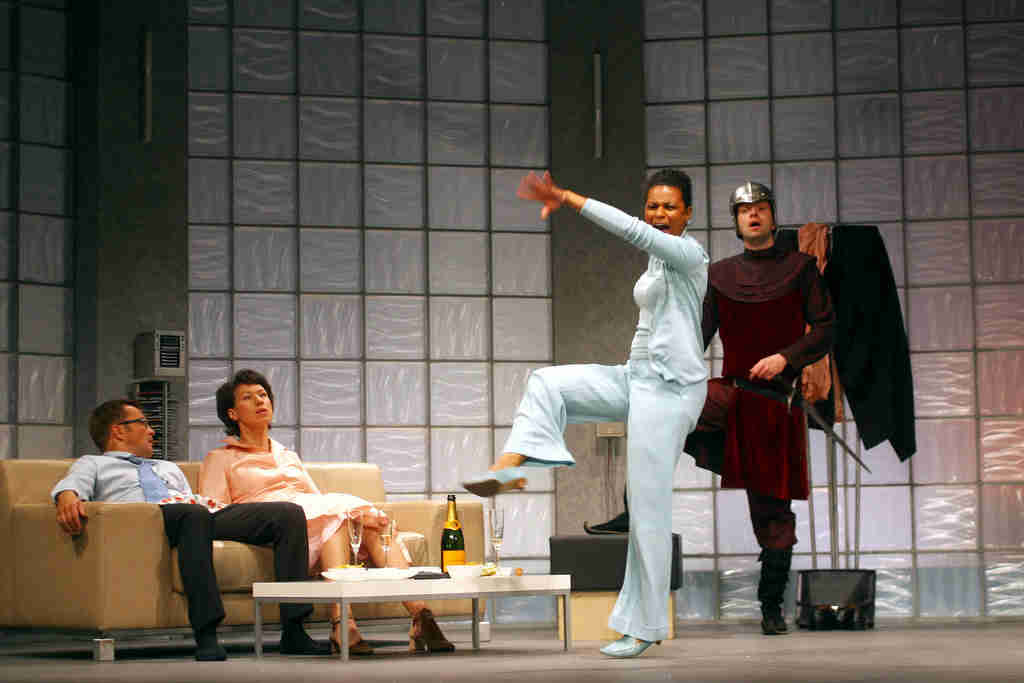 DIE SSSESTEN FROCHTE