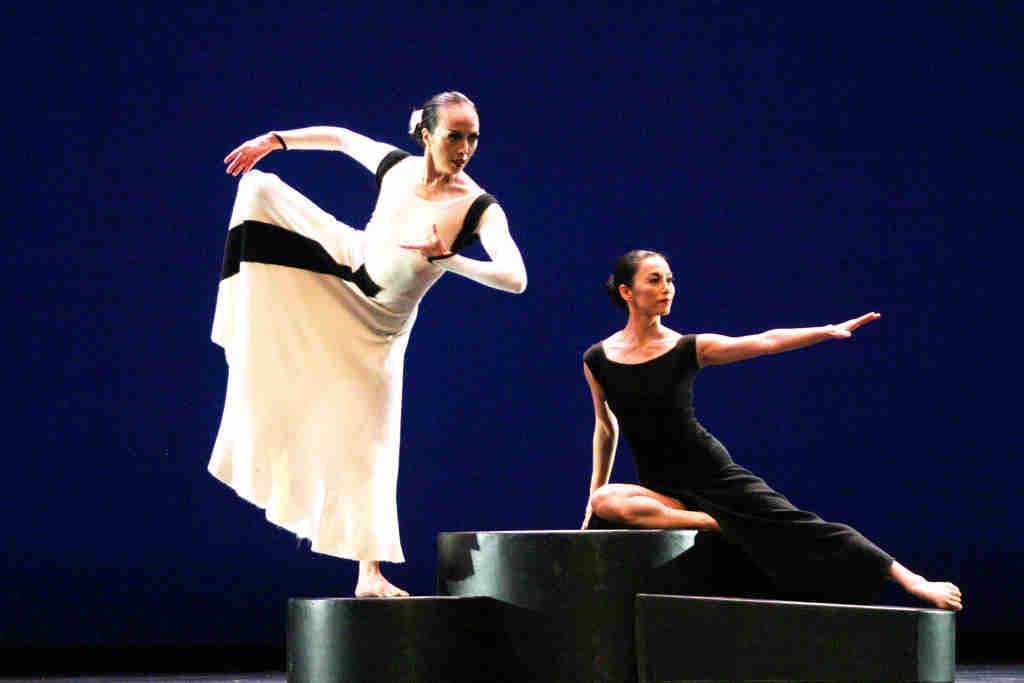 MARTHA GRAHAM Dance Company